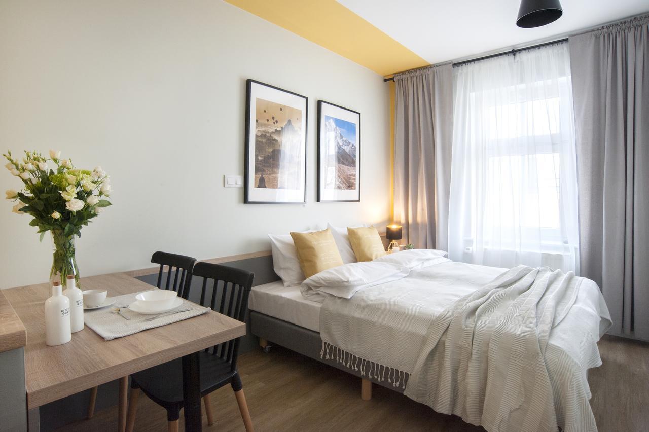 7 Continents Apartments Poznan Bagian luar foto