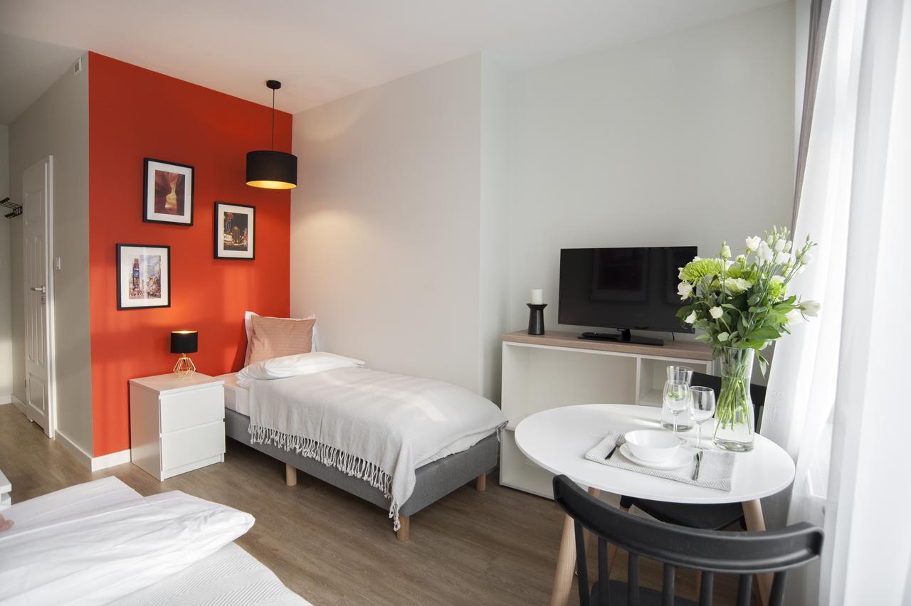 7 Continents Apartments Poznan Bagian luar foto