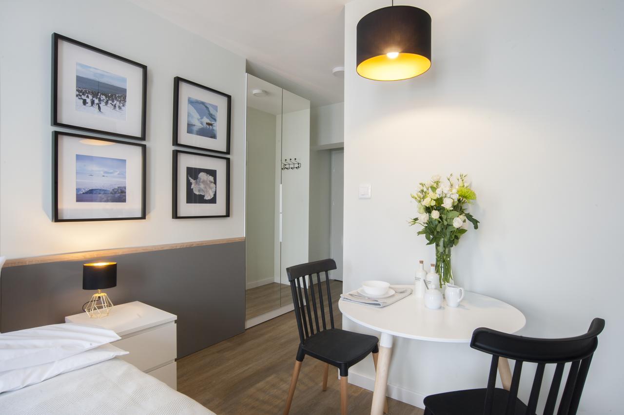 7 Continents Apartments Poznan Bagian luar foto